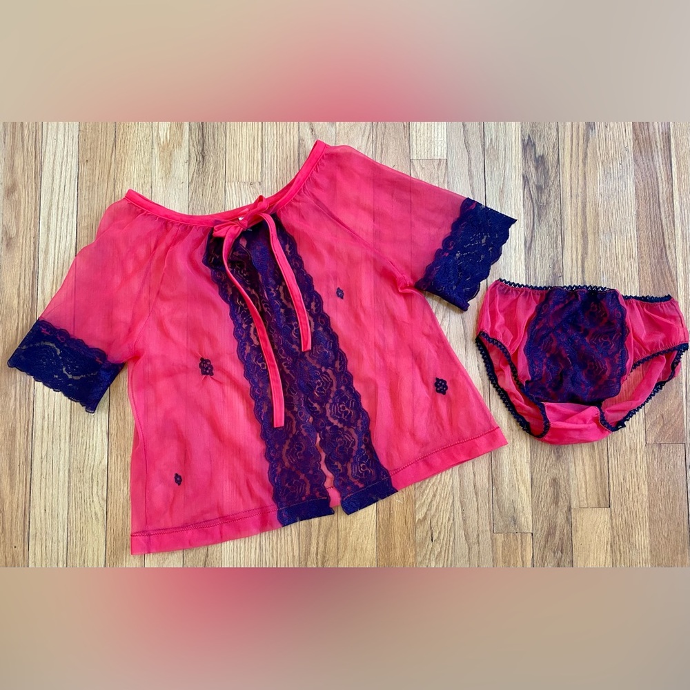 Vintage 60s Sheer Babydoll Honeymoon Set *Medium* RED/BLACK Nightie and Panties